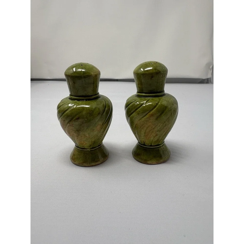 Vintage Green Glazed Ceramic Salt & Pepper Shakers Twisted Swirl Design Retro 60